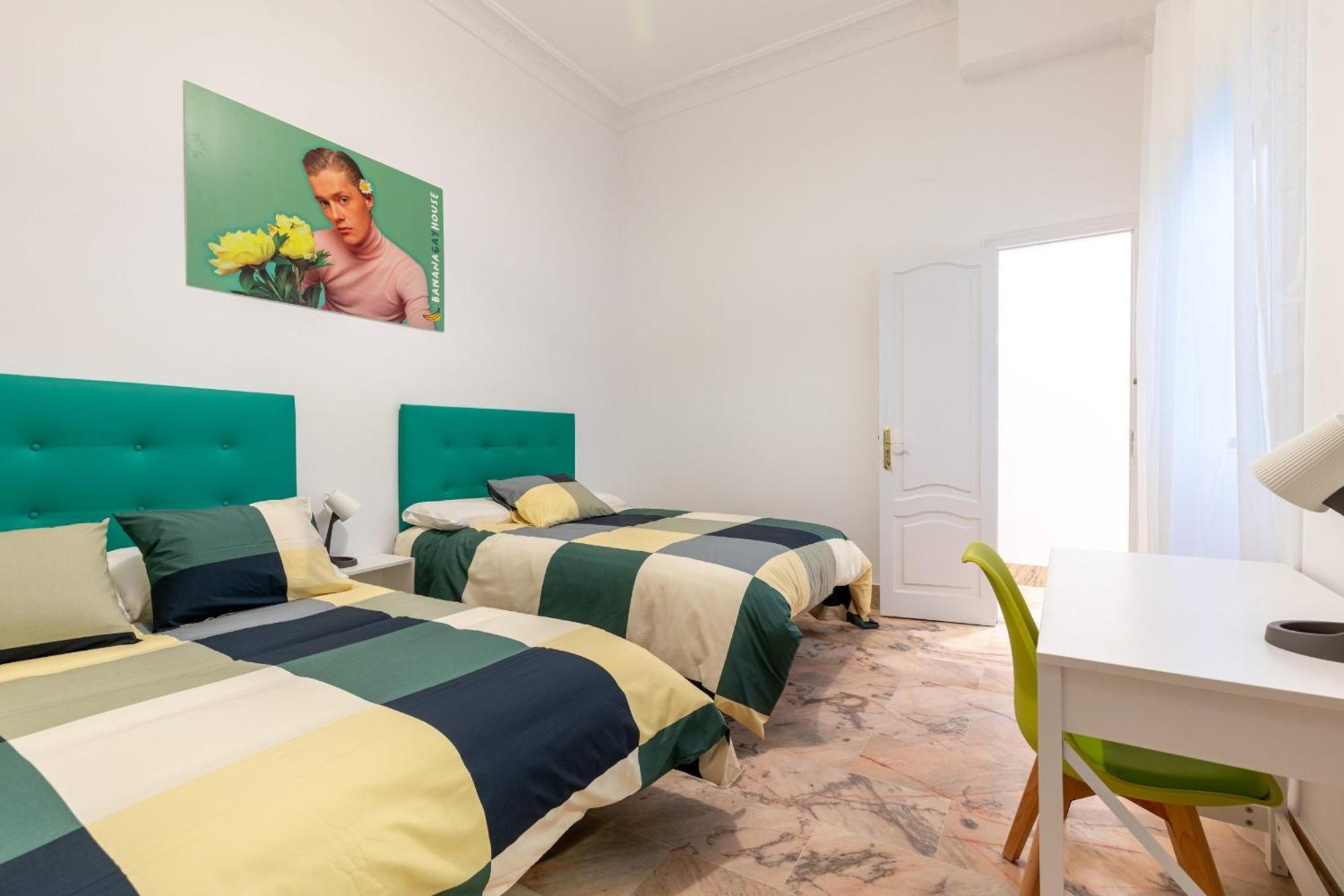 Banana Gay House - Only Men Gasthof *